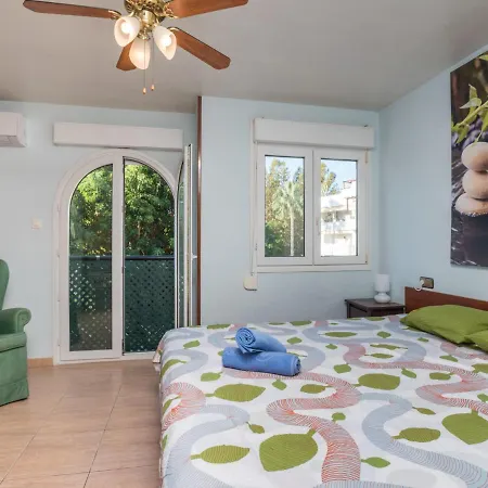 Atria-2 By Interhome Lejlighed